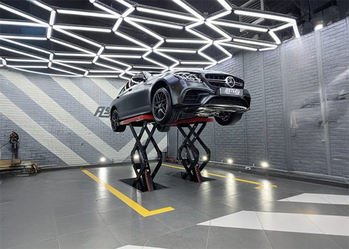 700 by 500 car lifts (1)@2x